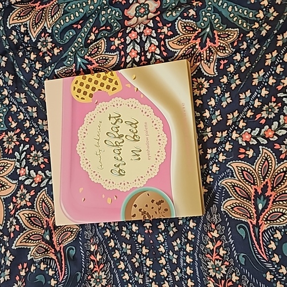 Beauty Bakerie Other - Beauty Bakerie Breakfast n bed eyeshadow palette